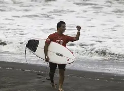 冲浪赛场再起风云：关东赤兔队火力全开雪域火箭队，新援首秀制胜新人首发惊艳的简单介绍-jiuyou官网入口